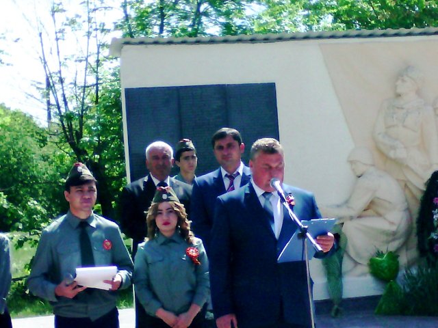 9 мая 2017г. шествие бессмертного полка по Комсомольской улице с.п. Алтуд.